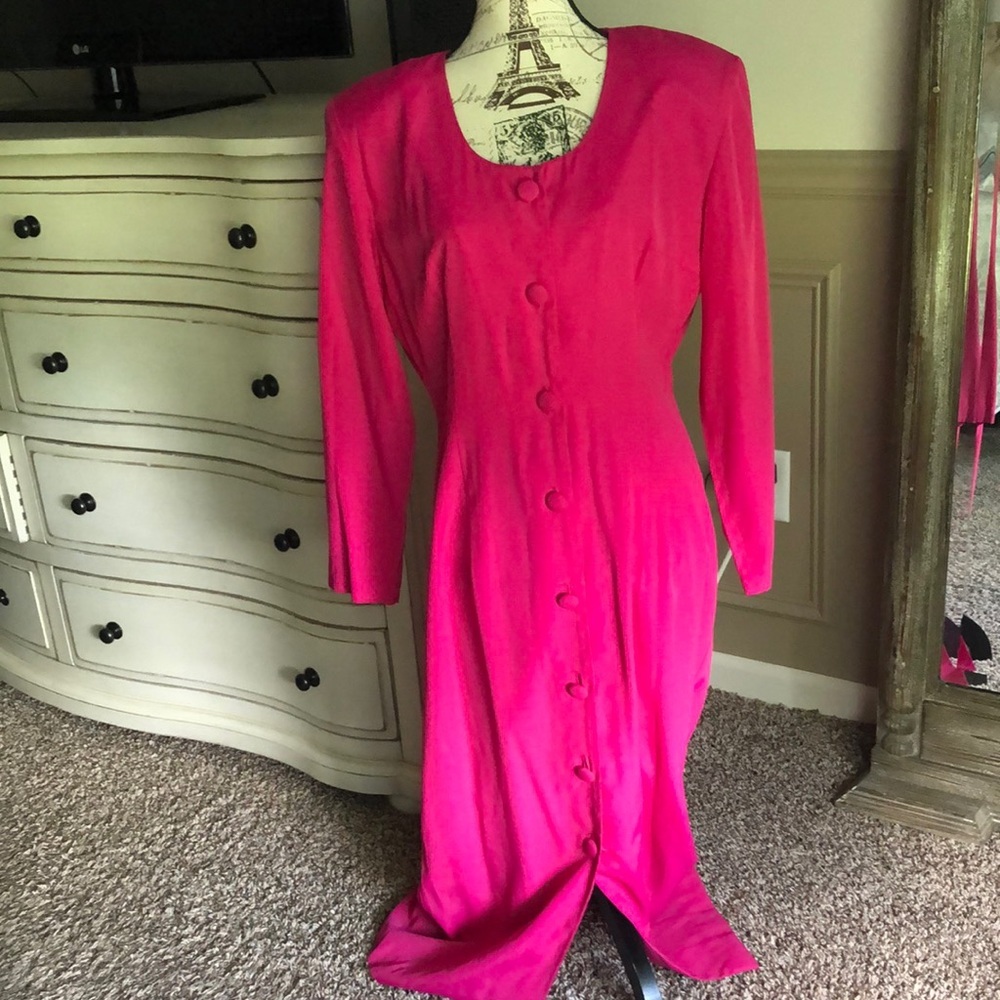 Irresistible Sue Eng fuchsia button up dress